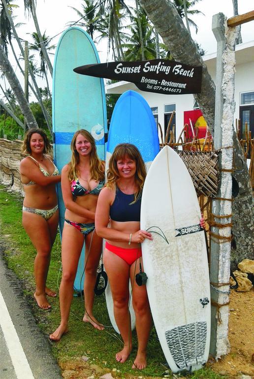 Sunset Surfing Beach Resort Matara Exterior foto